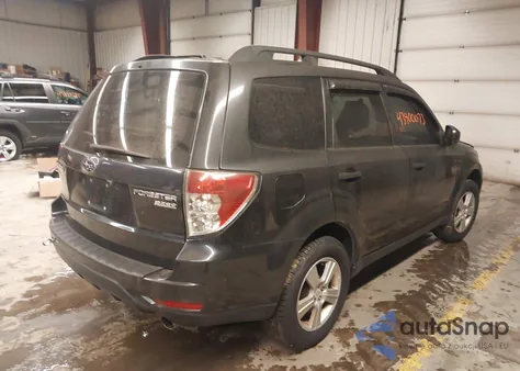2011 Subaru Forester 2.5X из США, поврежденный, VIN JF2SHABC0BH768615